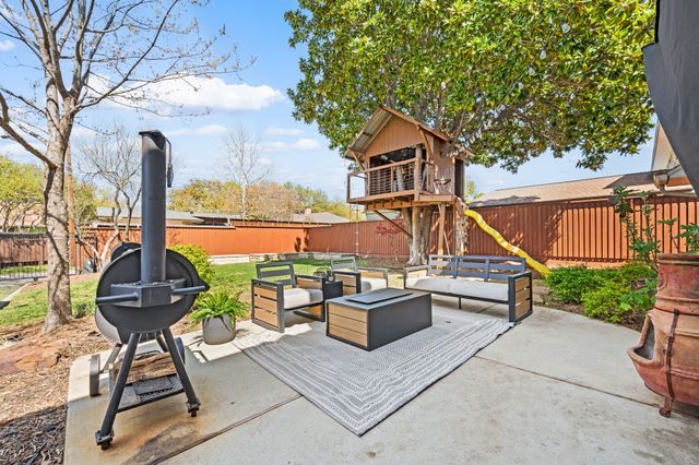 7853 El Pensador Drive, Dallas, TX 75248