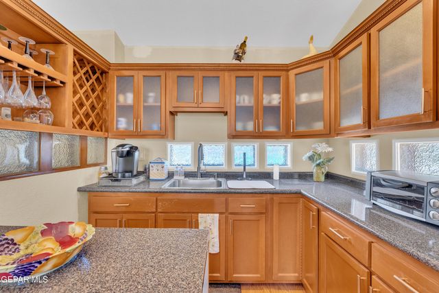 1664 DICK RITTER Street, El Paso, TX 79936