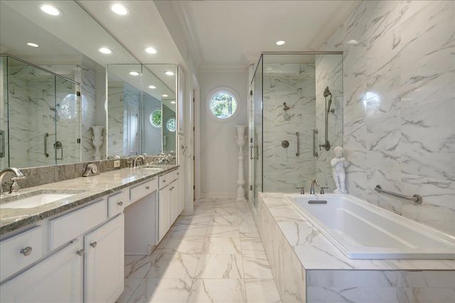 6303 MASSEY OAKS CV, Memphis, TN 38120