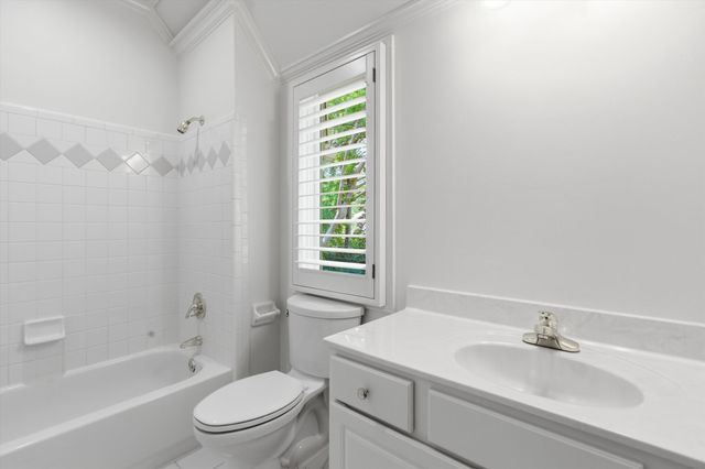 6303 MASSEY OAKS CV, Memphis, TN 38120