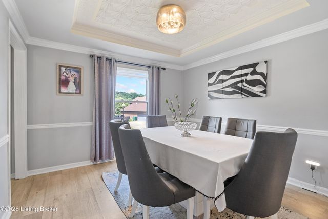 7503 Meaganwood Pl, Louisville, KY 40214