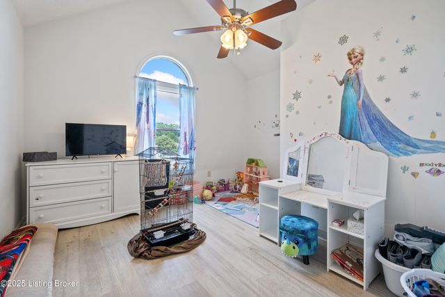 7503 Meaganwood Pl, Louisville, KY 40214