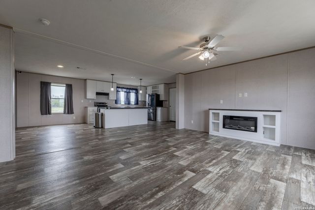 240 Private Road 4653, Hondo, TX 78861