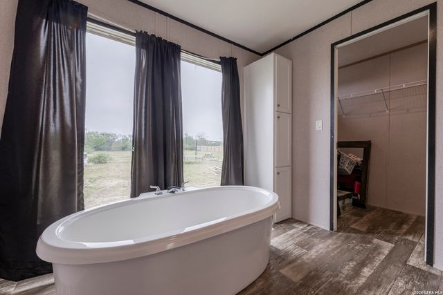240 Private Road 4653, Hondo, TX 78861