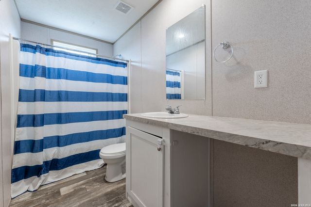 240 Private Road 4653, Hondo, TX 78861