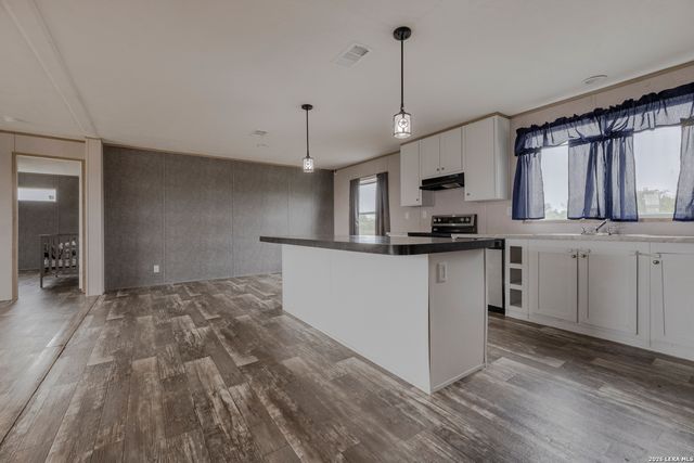 240 Private Road 4653, Hondo, TX 78861