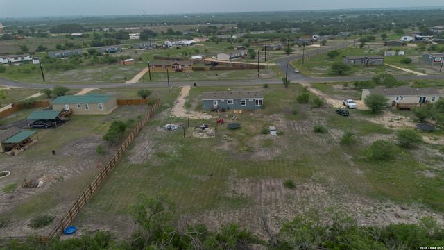 240 Private Road 4653, Hondo, TX 78861