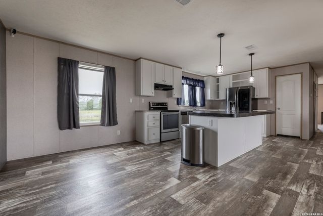240 Private Road 4653, Hondo, TX 78861