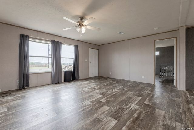 240 Private Road 4653, Hondo, TX 78861