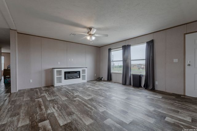 240 Private Road 4653, Hondo, TX 78861
