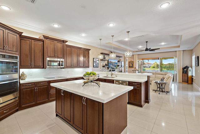 11115 Rockledge View Drive, Palm Beach Gardens, FL 33412