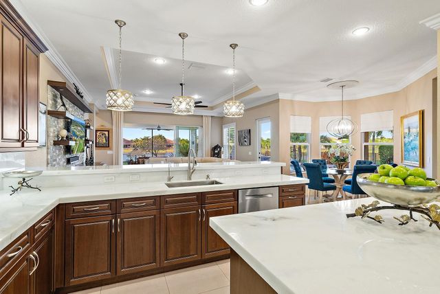 11115 Rockledge View Drive, Palm Beach Gardens, FL 33412