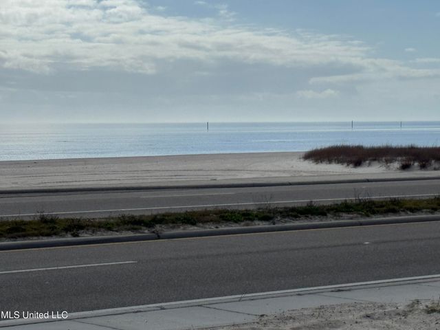 Nsn 18-21 Holiday Drive, Pass Christian, MS 39571