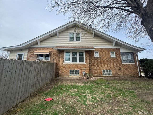 18230 Frazho Road, Roseville, MI 48066