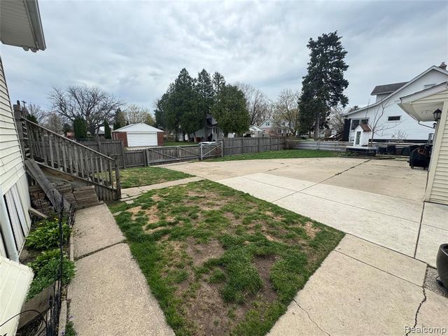 18230 Frazho Road, Roseville, MI 48066