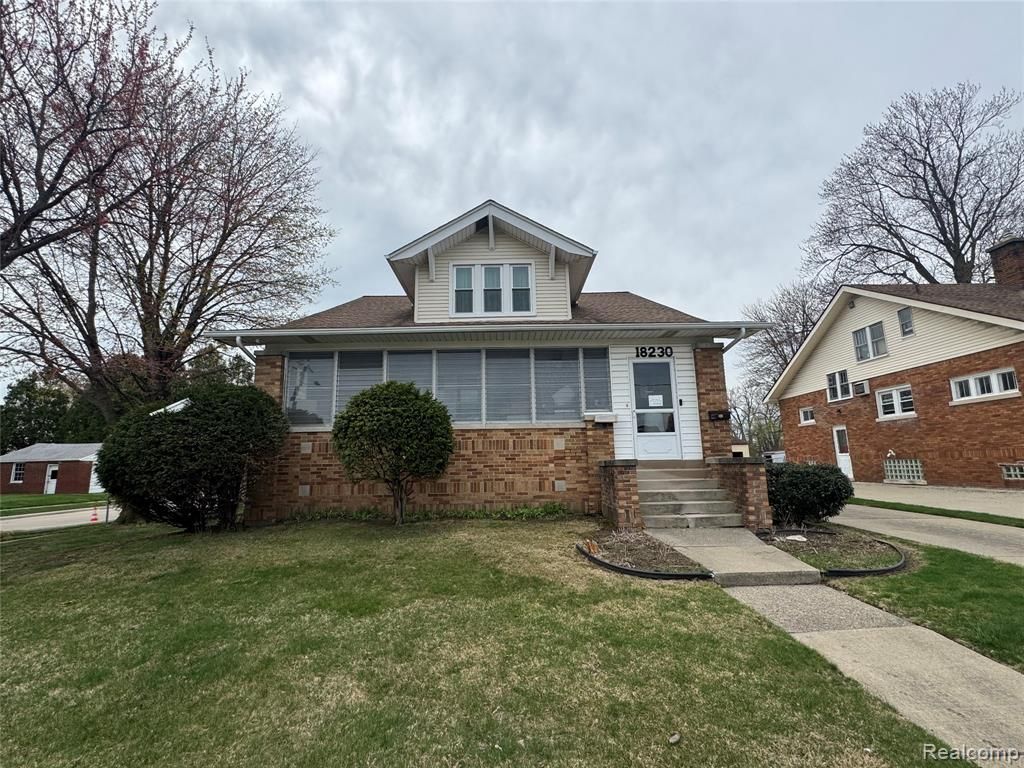 18230 Frazho Road, Roseville, MI 48066