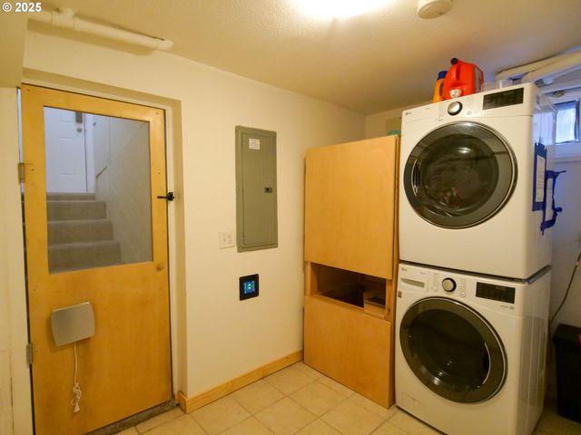 4567 Ne 97TH Ave, Portland, OR 97220