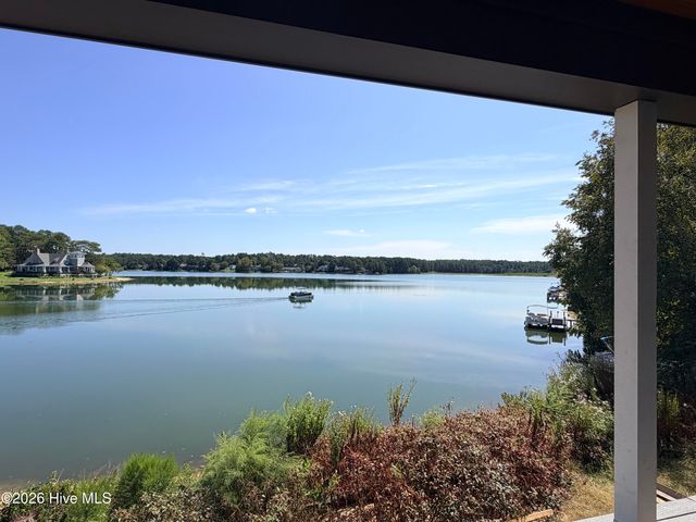 9 Lake Side Court, Pinehurst, NC 28374