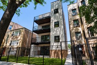 2314 W Arthur Avenue 4, Chicago, IL 60645