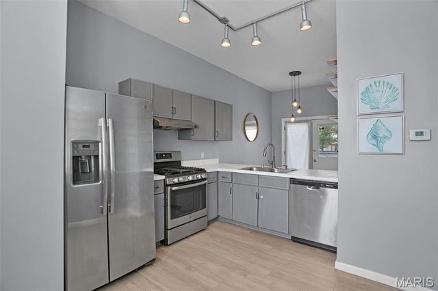 10 Columbus Square Drive, St Louis, MO 63101