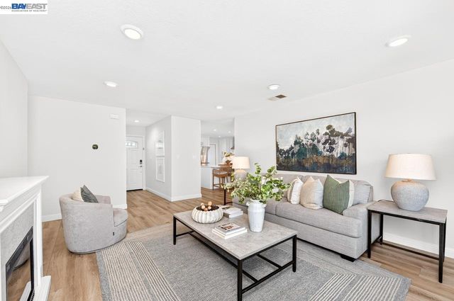 4127 Alvarado St, Pleasanton, CA 94566