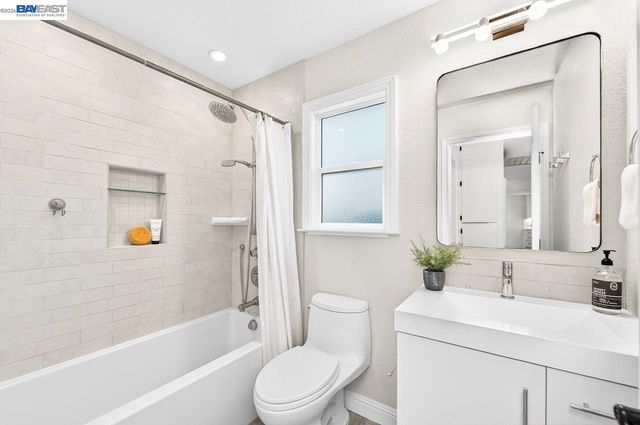 4127 Alvarado St, Pleasanton, CA 94566