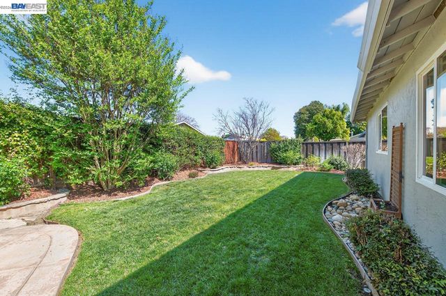 4127 Alvarado St, Pleasanton, CA 94566