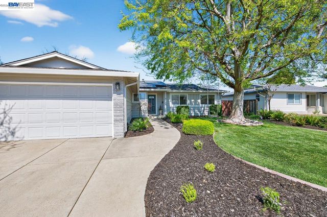 4127 Alvarado St, Pleasanton, CA 94566