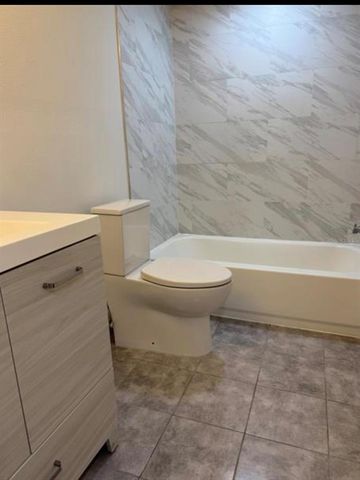 6312 NEWTOWN CIRCLE 12C2, Tampa, FL 33615