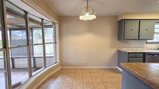 2105 Willow Street, Bay City, TX 77414