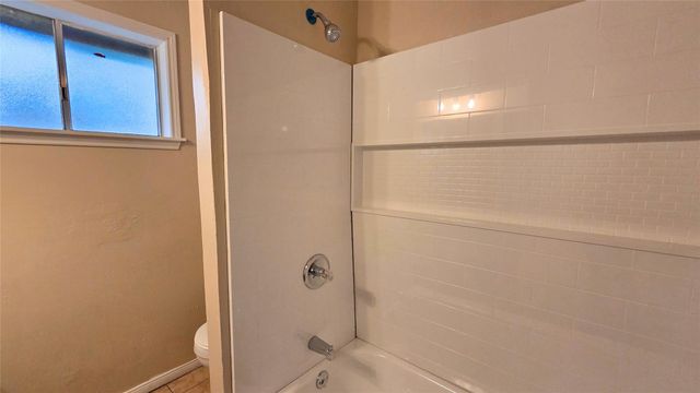 2105 Willow Street, Bay City, TX 77414