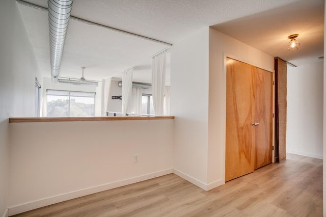 1829 3rd Avenue S 203, Minneapolis, MN 55404