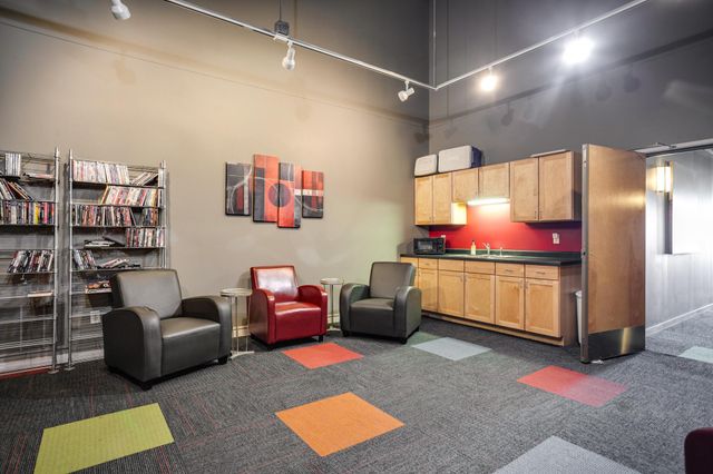 1829 3rd Avenue S 203, Minneapolis, MN 55404