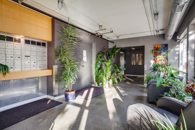 1829 3rd Avenue S 203, Minneapolis, MN 55404