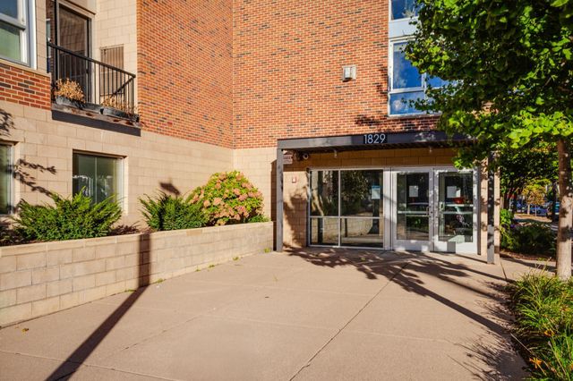 1829 3rd Avenue S 203, Minneapolis, MN 55404