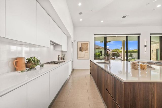 3085 Arroyo Seco, Palm Springs, CA 92264