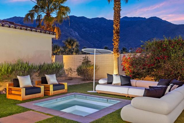 3085 Arroyo Seco, Palm Springs, CA 92264