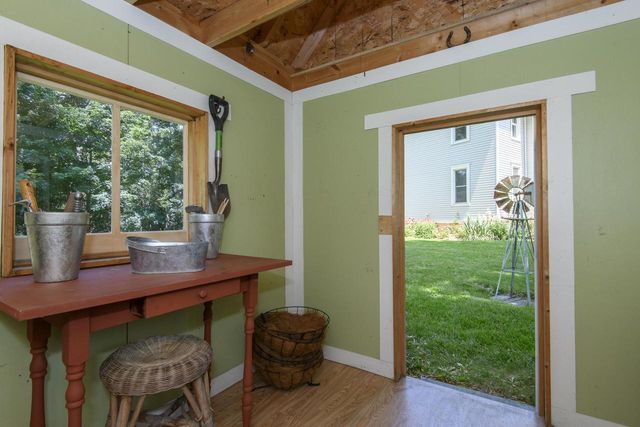 W247S8375 Stonehill DRIVE, Mukwonago, WI 53149