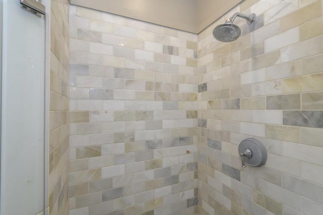 W247S8375 Stonehill DRIVE, Mukwonago, WI 53149