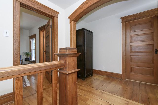 W247S8375 Stonehill DRIVE, Mukwonago, WI 53149