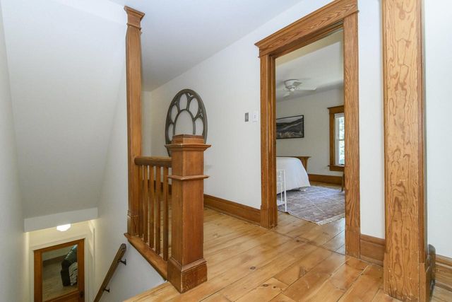 W247S8375 Stonehill DRIVE, Mukwonago, WI 53149