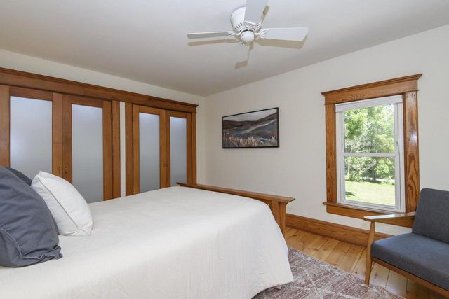 W247S8375 Stonehill DRIVE, Mukwonago, WI 53149