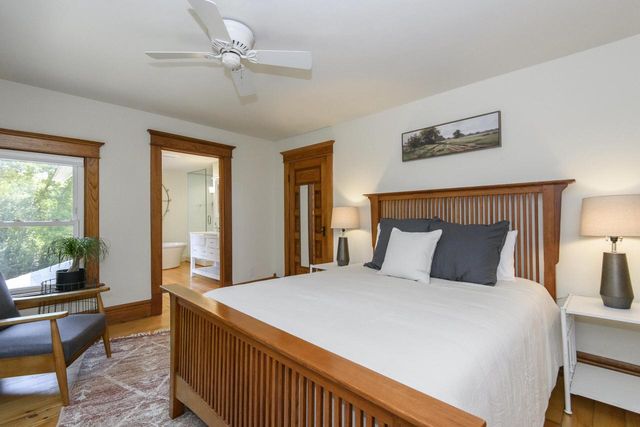 W247S8375 Stonehill DRIVE, Mukwonago, WI 53149