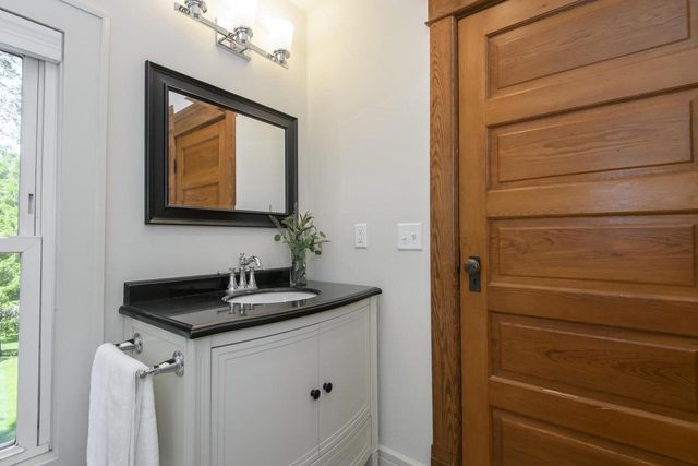 W247S8375 Stonehill DRIVE, Mukwonago, WI 53149