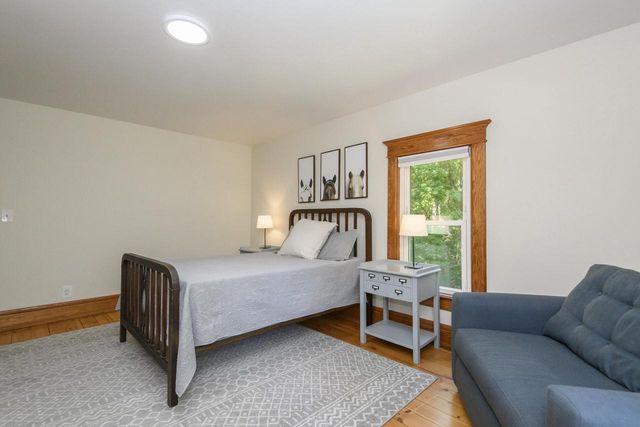 W247S8375 Stonehill DRIVE, Mukwonago, WI 53149