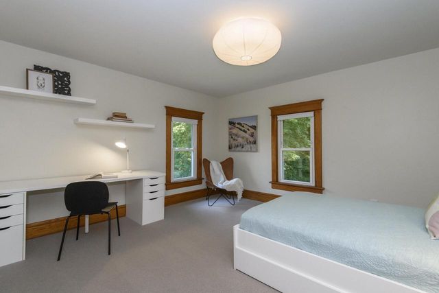 W247S8375 Stonehill DRIVE, Mukwonago, WI 53149