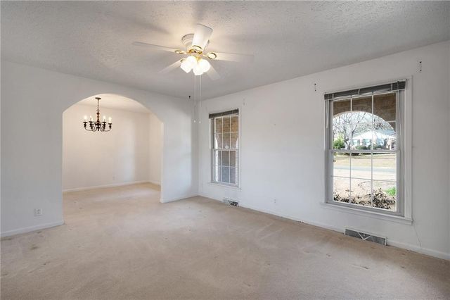 115 Windsor Drive, Calhoun, GA 30701