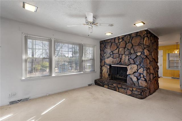 115 Windsor Drive, Calhoun, GA 30701