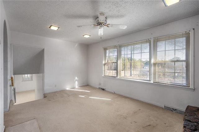 115 Windsor Drive, Calhoun, GA 30701