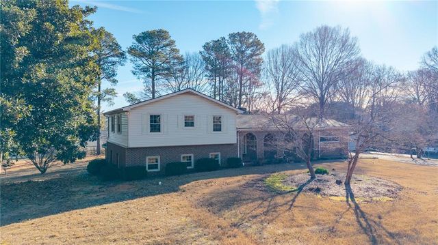 115 Windsor Drive, Calhoun, GA 30701